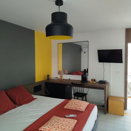 Studio Avec Grande Piscine, Plage Cannelle Caraibes Saint-Francois  Buitenkant foto
